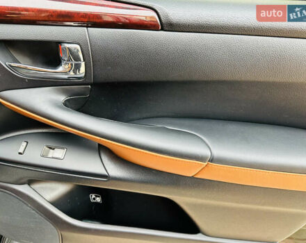 Чорний Лексус ЛХ, об'ємом двигуна 5.66 л та пробігом 243 тис. км за 25500 $, фото 32 на Automoto.ua