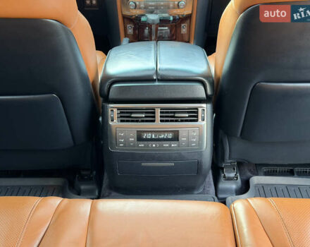 Черный Лексус ЛХ, объемом двигателя 5.7 л и пробегом 443 тыс. км за 26800 $, фото 44 на Automoto.ua