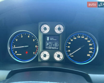 Черный Лексус ЛХ, объемом двигателя 5.66 л и пробегом 288 тыс. км за 29300 $, фото 16 на Automoto.ua