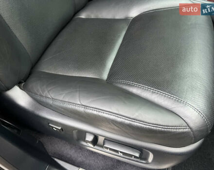 Чорний Лексус ЛХ, об'ємом двигуна 5.7 л та пробігом 244 тис. км за 24950 $, фото 87 на Automoto.ua