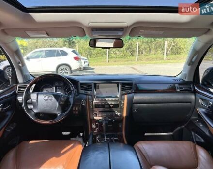 Лексус ЛХ 2011 в Львове на Automoto.ua Черный Лексус ЛХ, объемом двигателя 5.66 л и пробегом 443 тыс. км за 29700 $, фото 46 на Automoto.ua