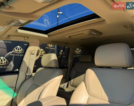 Чорний Лексус ЛХ, об'ємом двигуна 5.66 л та пробігом 106 тис. км за 37999 $, фото 11 на Automoto.ua