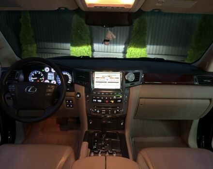 Черный Лексус ЛХ, объемом двигателя 5.7 л и пробегом 187 тыс. км за 29900 $, фото 12 на Automoto.ua