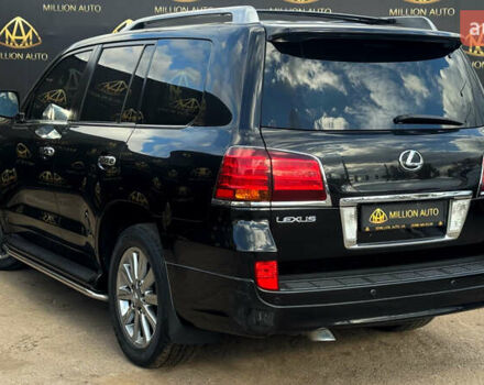 Чорний Лексус ЛХ, об'ємом двигуна 5.66 л та пробігом 106 тис. км за 37999 $, фото 7 на Automoto.ua