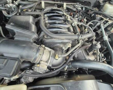 Черный Лексус ЛХ, объемом двигателя 5.66 л и пробегом 220 тыс. км за 29500 $, фото 26 на Automoto.ua