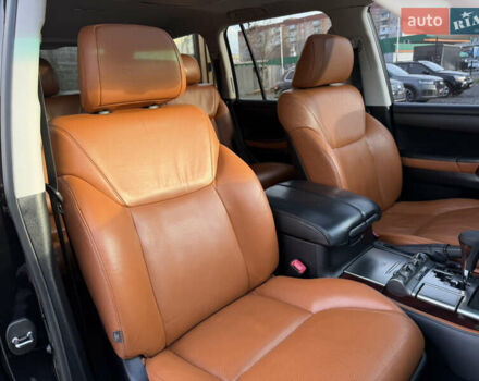 Черный Лексус ЛХ, объемом двигателя 5.7 л и пробегом 443 тыс. км за 26800 $, фото 59 на Automoto.ua