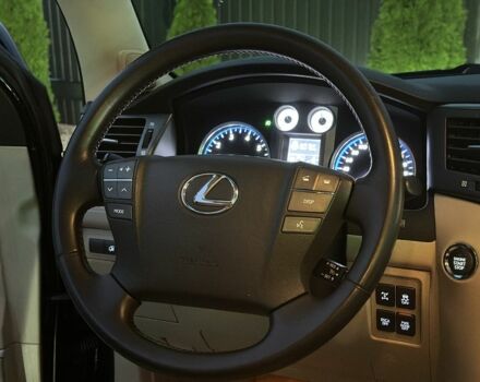 Черный Лексус ЛХ, объемом двигателя 5.7 л и пробегом 187 тыс. км за 29900 $, фото 13 на Automoto.ua