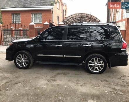 Черный Лексус ЛХ, объемом двигателя 5.7 л и пробегом 197 тыс. км за 39000 $, фото 7 на Automoto.ua