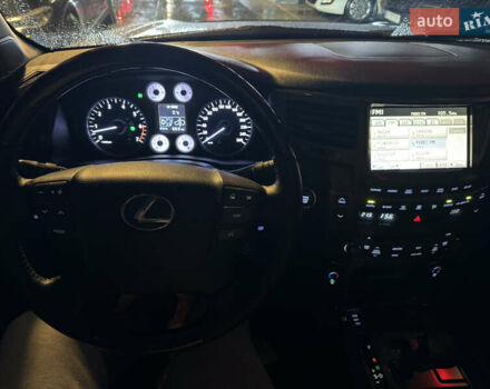 Черный Лексус ЛХ, объемом двигателя 5.7 л и пробегом 180 тыс. км за 30500 $, фото 44 на Automoto.ua