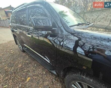 Черный Лексус ЛХ, объемом двигателя 5.66 л и пробегом 220 тыс. км за 29500 $, фото 21 на Automoto.ua