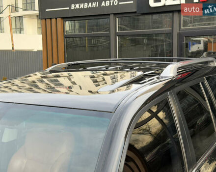 Черный Лексус ЛХ, объемом двигателя 5.7 л и пробегом 443 тыс. км за 26800 $, фото 10 на Automoto.ua