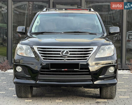 Черный Лексус ЛХ, объемом двигателя 5.7 л и пробегом 443 тыс. км за 26800 $, фото 2 на Automoto.ua