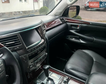 Чорний Лексус ЛХ, об'ємом двигуна 5.7 л та пробігом 244 тис. км за 24950 $, фото 55 на Automoto.ua