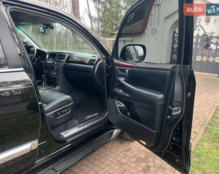 Чорний Лексус ЛХ, об'ємом двигуна 5.7 л та пробігом 244 тис. км за 24950 $, фото 80 на Automoto.ua