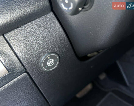 Чорний Лексус ЛХ, об'ємом двигуна 5.7 л та пробігом 244 тис. км за 24950 $, фото 51 на Automoto.ua