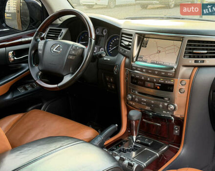Черный Лексус ЛХ, объемом двигателя 5.7 л и пробегом 443 тыс. км за 26800 $, фото 55 на Automoto.ua