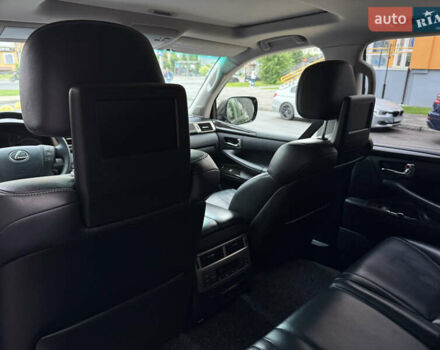 Черный Лексус ЛХ, объемом двигателя 5.7 л и пробегом 88 тыс. км за 50000 $, фото 35 на Automoto.ua
