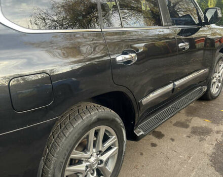 Чорний Лексус ЛХ, об'ємом двигуна 5.66 л та пробігом 214 тис. км за 38500 $, фото 2 на Automoto.ua