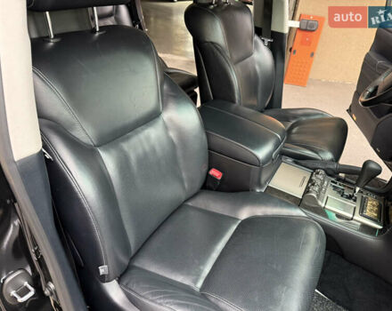 Черный Лексус ЛХ, объемом двигателя 5.7 л и пробегом 88 тыс. км за 47000 $, фото 27 на Automoto.ua