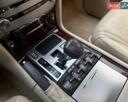 Черный Лексус ЛХ, объемом двигателя 5.66 л и пробегом 285 тыс. км за 32990 $, фото 20 на Automoto.ua