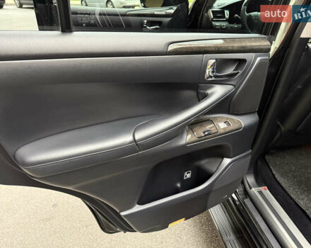 Черный Лексус ЛХ, объемом двигателя 5.7 л и пробегом 88 тыс. км за 50000 $, фото 33 на Automoto.ua