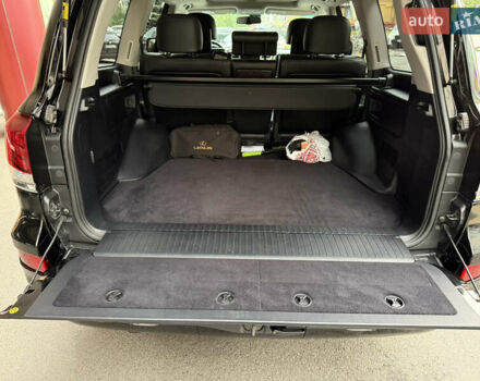 Черный Лексус ЛХ, объемом двигателя 5.7 л и пробегом 88 тыс. км за 47000 $, фото 44 на Automoto.ua