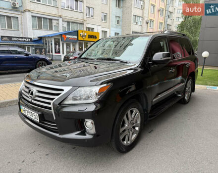 Черный Лексус ЛХ, объемом двигателя 5.7 л и пробегом 88 тыс. км за 50000 $, фото 4 на Automoto.ua