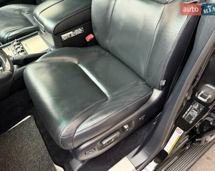 Черный Лексус ЛХ, объемом двигателя 5.7 л и пробегом 88 тыс. км за 50000 $, фото 38 на Automoto.ua