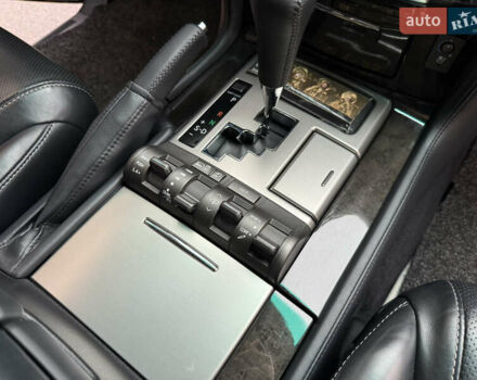 Черный Лексус ЛХ, объемом двигателя 5.7 л и пробегом 88 тыс. км за 50000 $, фото 24 на Automoto.ua