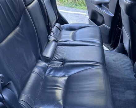 Черный Лексус ЛХ, объемом двигателя 5.7 л и пробегом 231 тыс. км за 31000 $, фото 18 на Automoto.ua