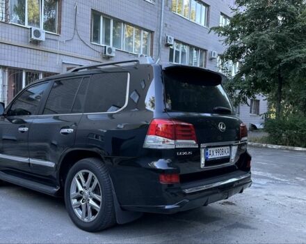 Черный Лексус ЛХ, объемом двигателя 5.7 л и пробегом 231 тыс. км за 31000 $, фото 4 на Automoto.ua