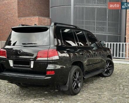 Черный Лексус ЛХ, объемом двигателя 5.66 л и пробегом 79 тыс. км за 42500 $, фото 16 на Automoto.ua