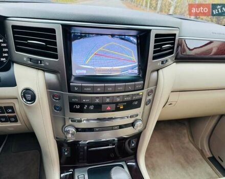 Черный Лексус ЛХ, объемом двигателя 5.66 л и пробегом 176 тыс. км за 35500 $, фото 22 на Automoto.ua