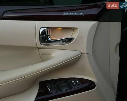 Черный Лексус ЛХ, объемом двигателя 5.7 л и пробегом 192 тыс. км за 33990 $, фото 11 на Automoto.ua