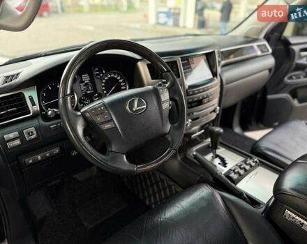 Чорний Лексус ЛХ, об'ємом двигуна 5.66 л та пробігом 184 тис. км за 42000 $, фото 16 на Automoto.ua