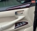 Черный Лексус ЛХ, объемом двигателя 5.66 л и пробегом 225 тыс. км за 39000 $, фото 21 на Automoto.ua