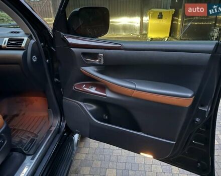 Черный Лексус ЛХ, объемом двигателя 5.66 л и пробегом 238 тыс. км за 34900 $, фото 27 на Automoto.ua