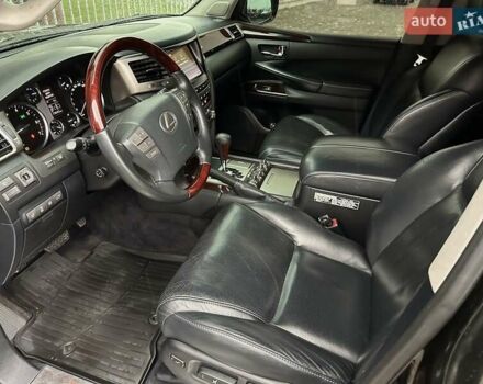 Черный Лексус ЛХ, объемом двигателя 5.66 л и пробегом 79 тыс. км за 42500 $, фото 19 на Automoto.ua