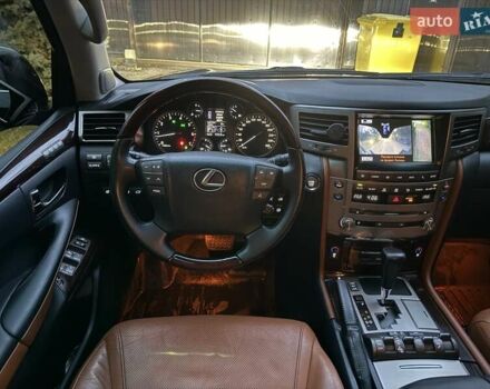 Черный Лексус ЛХ, объемом двигателя 5.66 л и пробегом 238 тыс. км за 34900 $, фото 15 на Automoto.ua