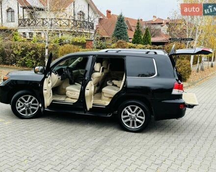 Черный Лексус ЛХ, объемом двигателя 5.66 л и пробегом 176 тыс. км за 35500 $, фото 18 на Automoto.ua