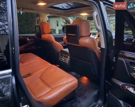 Черный Лексус ЛХ, объемом двигателя 5.66 л и пробегом 238 тыс. км за 34900 $, фото 28 на Automoto.ua