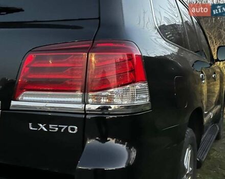 Черный Лексус ЛХ, объемом двигателя 5.7 л и пробегом 192 тыс. км за 33990 $, фото 7 на Automoto.ua