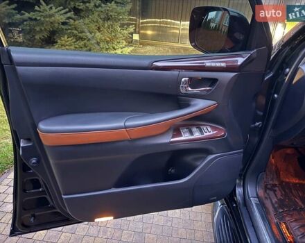 Черный Лексус ЛХ, объемом двигателя 5.66 л и пробегом 238 тыс. км за 34900 $, фото 20 на Automoto.ua