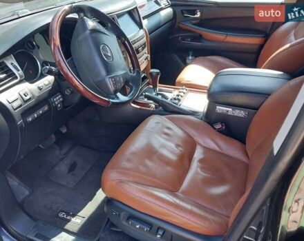 Черный Лексус ЛХ, объемом двигателя 5.66 л и пробегом 207 тыс. км за 29900 $, фото 8 на Automoto.ua