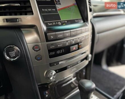 Чорний Лексус ЛХ, об'ємом двигуна 5.66 л та пробігом 184 тис. км за 42000 $, фото 23 на Automoto.ua