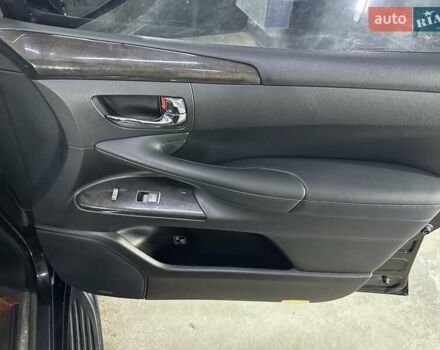 Черный Лексус ЛХ, объемом двигателя 5.66 л и пробегом 222 тыс. км за 49900 $, фото 22 на Automoto.ua