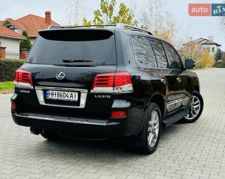 Черный Лексус ЛХ, объемом двигателя 5.66 л и пробегом 176 тыс. км за 35500 $, фото 3 на Automoto.ua