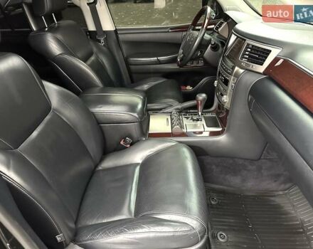 Черный Лексус ЛХ, объемом двигателя 5.66 л и пробегом 79 тыс. км за 42500 $, фото 28 на Automoto.ua