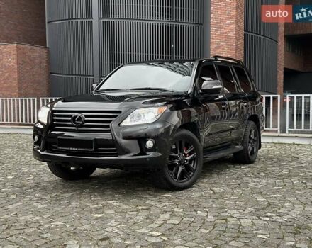 Черный Лексус ЛХ, объемом двигателя 5.66 л и пробегом 79 тыс. км за 42500 $, фото 1 на Automoto.ua