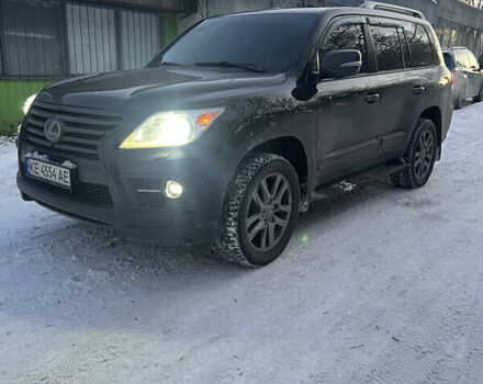Черный Лексус ЛХ, объемом двигателя 5.66 л и пробегом 207 тыс. км за 41000 $, фото 3 на Automoto.ua